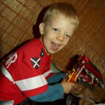 So Finn, jetzt kannst Du Dich nicht an Murmeln verschlucken!